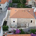 Apartman Nina *