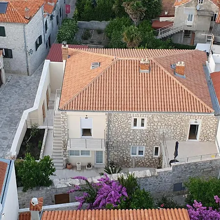 Апартаменты Nina *