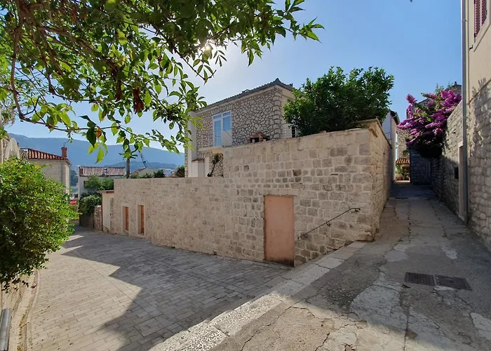 Nina Apartmán Rab Town